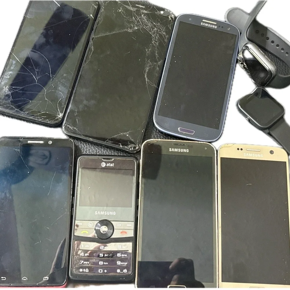 Smartphone and Smart Watch Repair Lot-Poor Condition